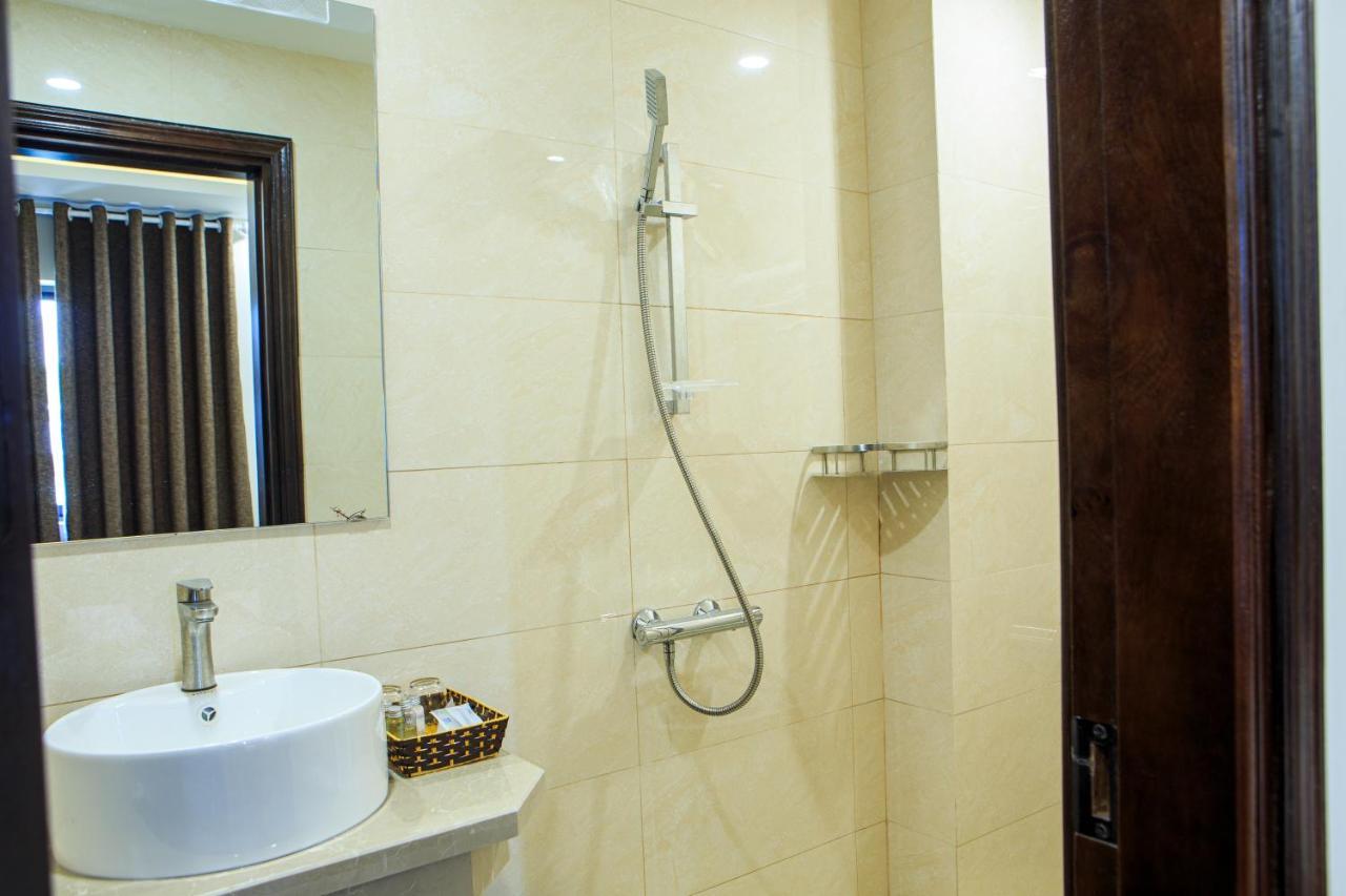 Paloma Hotel & Apartment Hai Phong Exterior photo